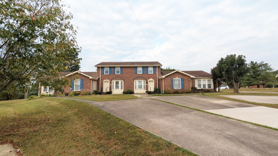 3046 Woody Ln