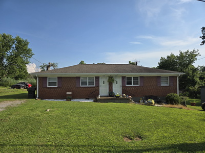 Exterior view of 3139 Sunset Drive in Springfield, TN