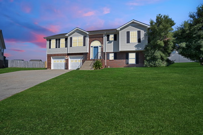 1026 Van Buren Ct