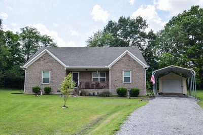 104 Jollie Ln