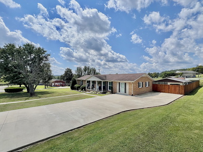200 N Tidwell Cir