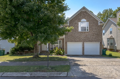 1035 Countess Ln