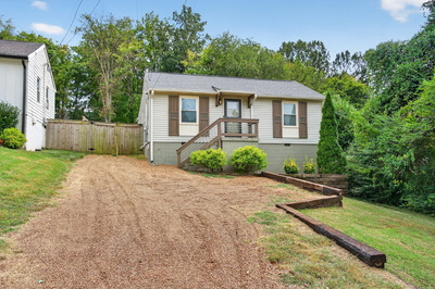 932 Sharpe Ave