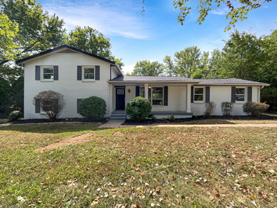2203 Green Acres Dr