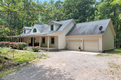 891 Deepwoods Rd