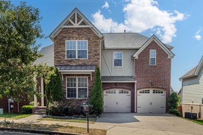 810 Caledonian Ct