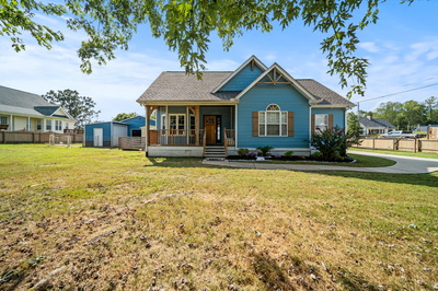 832 Blakemore Rd
