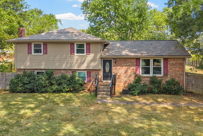 2079 Skyview Cir
