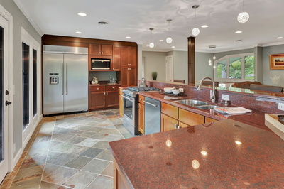 1204 Brentwood Ln
