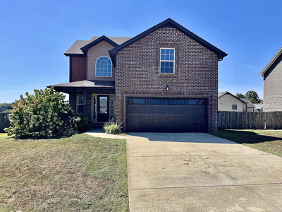 735 Crestone Ln