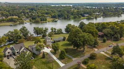 135 Bay Dr
