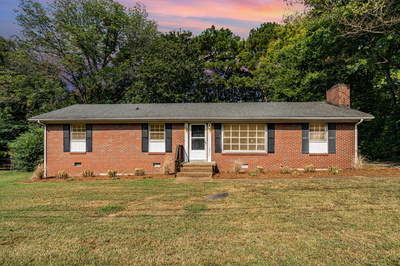 228 Bate Ave