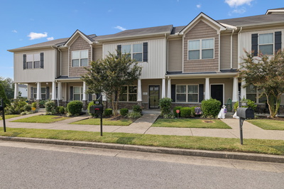 1526 Sprucedale Dr