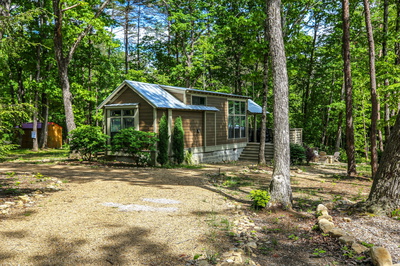 512 Deer Lick Trail