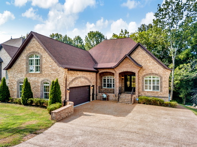 943 Lake Park Dr