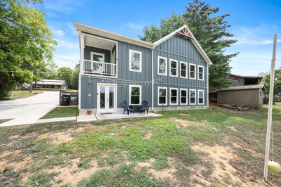 5493 Vanderbilt Rd