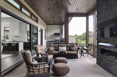 5820 Woodland Hills Dr