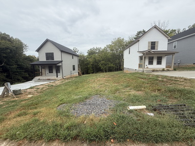 170 Oak St