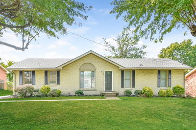 110 Louann Ln