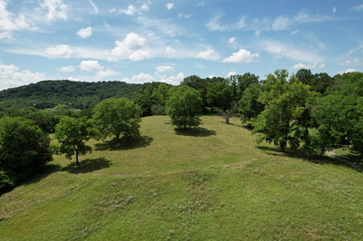 Exterior view of 7343 Old Hickory Blvd in Whites Creek, TN