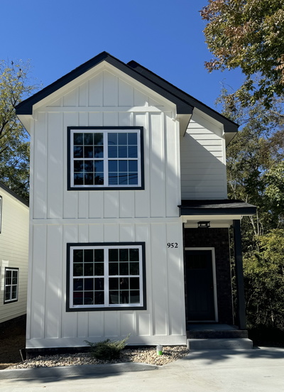 952 Greenwood Ave