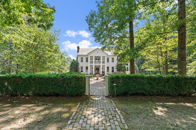 5623 Pinewood Rd