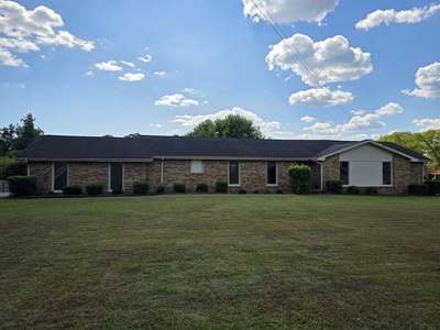 1102 Longview Dr