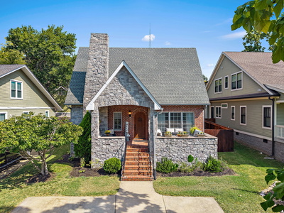 1506 Elmwood Ave