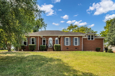 1004 Creekglen Ct