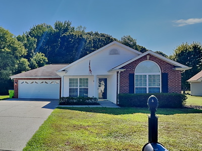 696 Magnolia Blvd