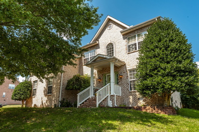 100 Castle Ct