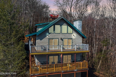 Exterior view of 940 Stans Rd in Gatlinburg, TN