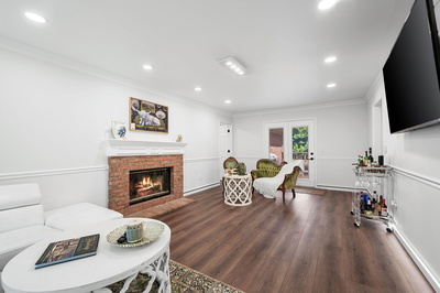 106 Apache Ct