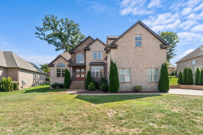 1032 Luxborough Dr