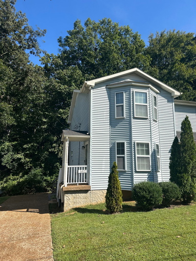 1022 Patio Dr