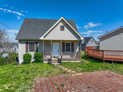 2688 Pine Ridge Dr