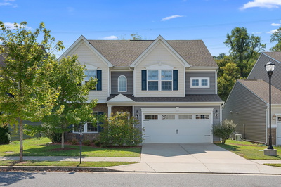 933 Fairdale Ct