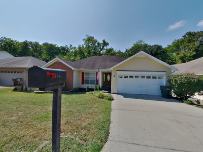 1437 Aaronwood Dr