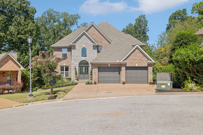 212 Summit Oaks Pl