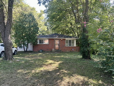 1917 Louanne Dr