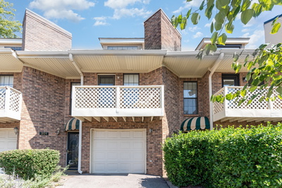 203 Glenstone Cir