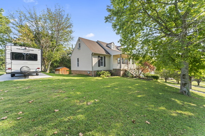 1228 Countryside Rd