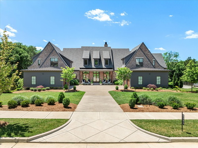 9289 Fordham Dr