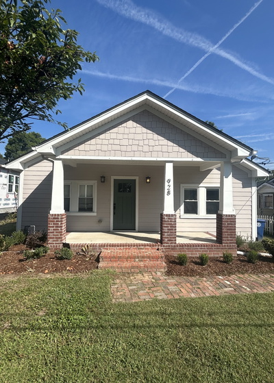 928 Glass St
