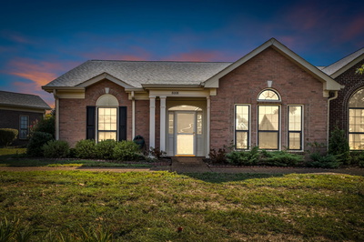 8008 Sunrise Cir