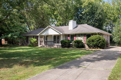 1061 Lakeland Dr