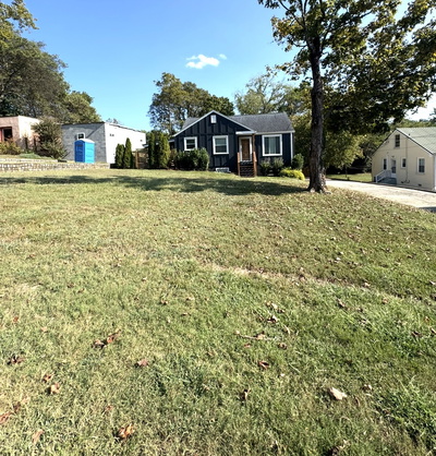2712 Bobby Ave