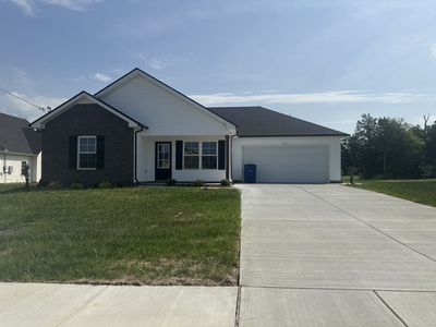 Exterior view of 104 Hidden Circle in Shelbyville, TN