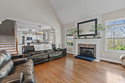 Exterior view of 2006 Raven Crossing in Mount Juliet, TN