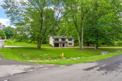 556 Briarwood Ct